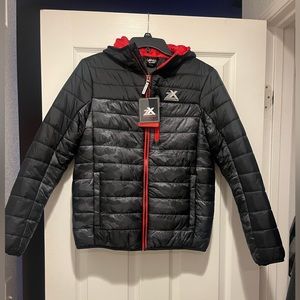 Boys buffer jacket black/red/with some grey. Size 18/20 XL in boys.